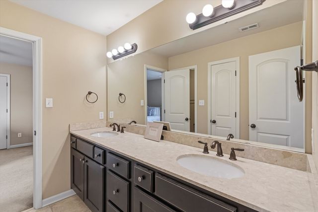 580 WINDING VALLEY CV, Collierville, TN 38017