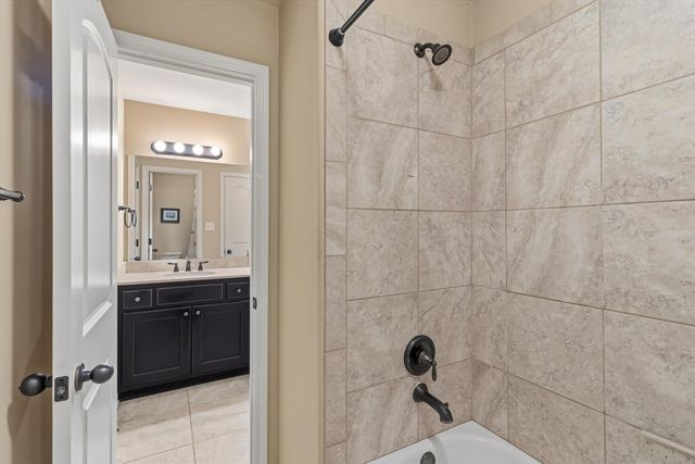 580 WINDING VALLEY CV, Collierville, TN 38017