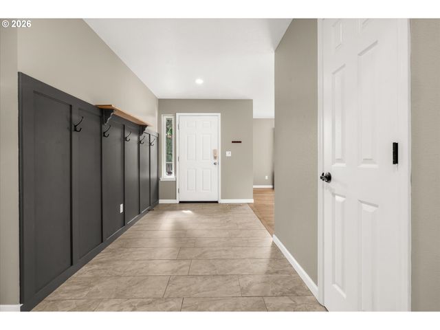 17200 LITTLEPAGE Ave, Sandy, OR 97055