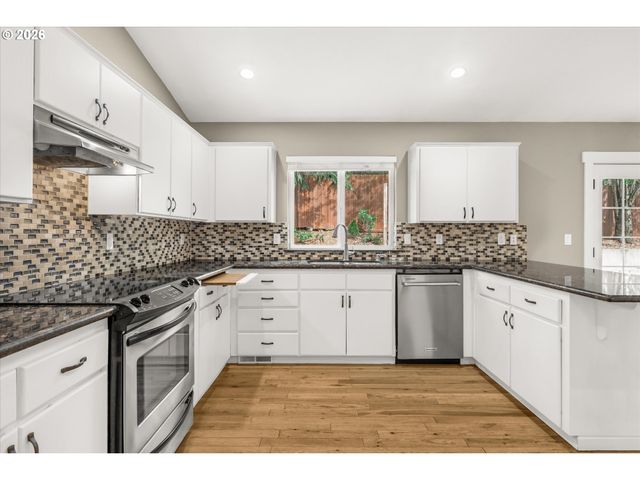 17200 LITTLEPAGE Ave, Sandy, OR 97055