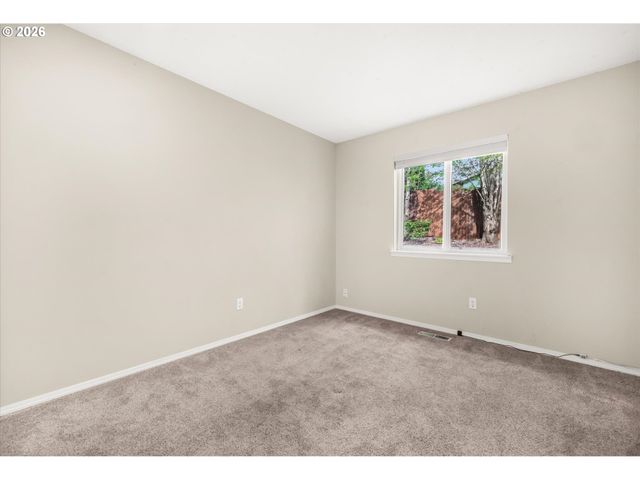 17200 LITTLEPAGE Ave, Sandy, OR 97055