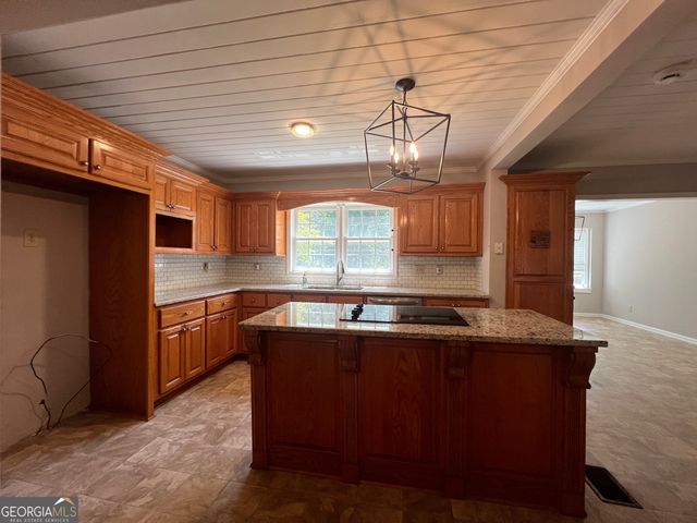 635 Lawson Street, Bremen, GA 30110