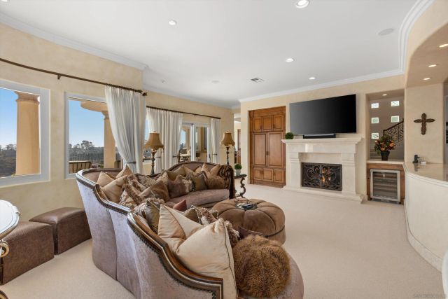 7109 Aviara Drive, Carlsbad, CA 92011