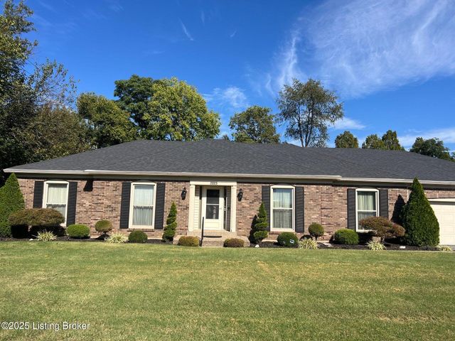 1925 Crossgate Ln, Crossgate, KY 40222