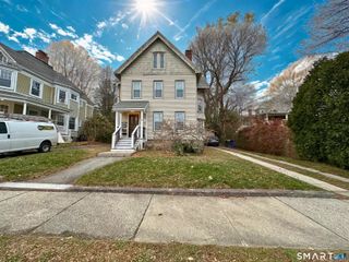 11 West Street, New London, CT 06320