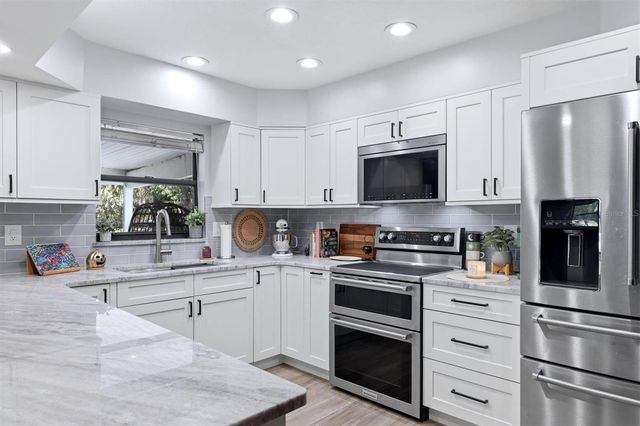 10125 OAK RUN DRIVE, Bradenton, FL 34211