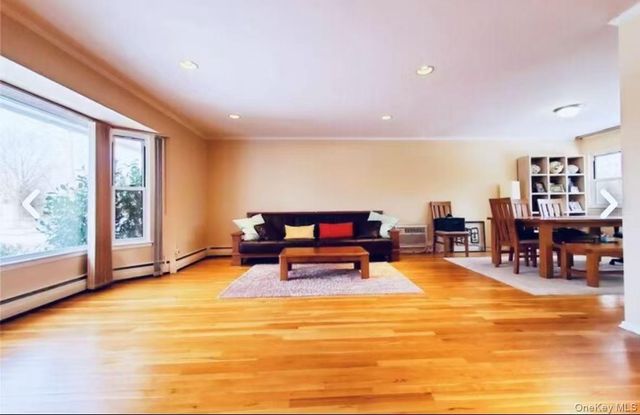 50 Briar Lane, Jericho, NY 11753