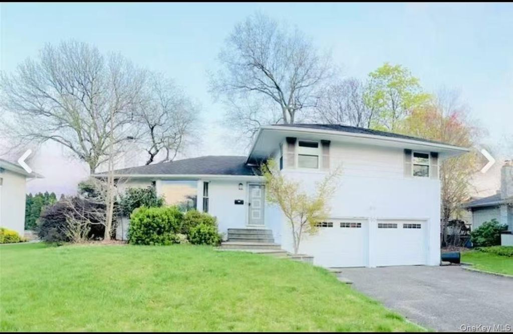 50 Briar Lane, Jericho, NY 11753