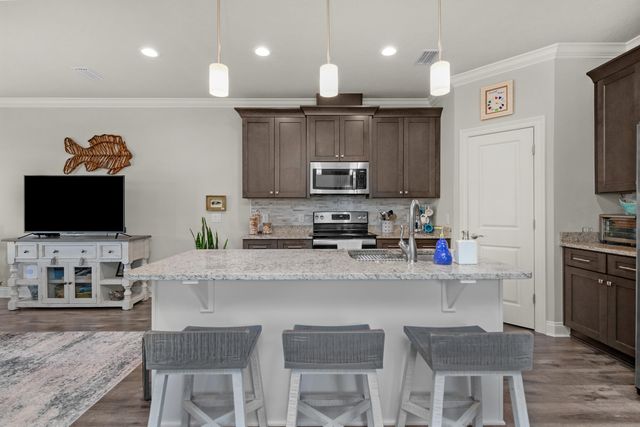 7388 Hiawatha Lane, Navarre, FL 32566