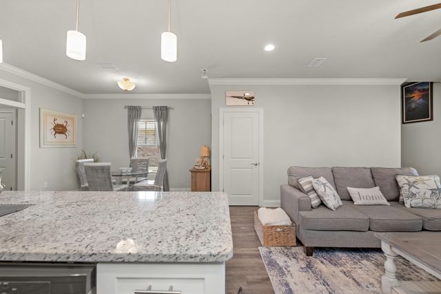 7388 Hiawatha Lane, Navarre, FL 32566