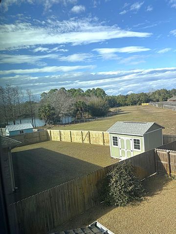 7388 Hiawatha Lane, Navarre, FL 32566