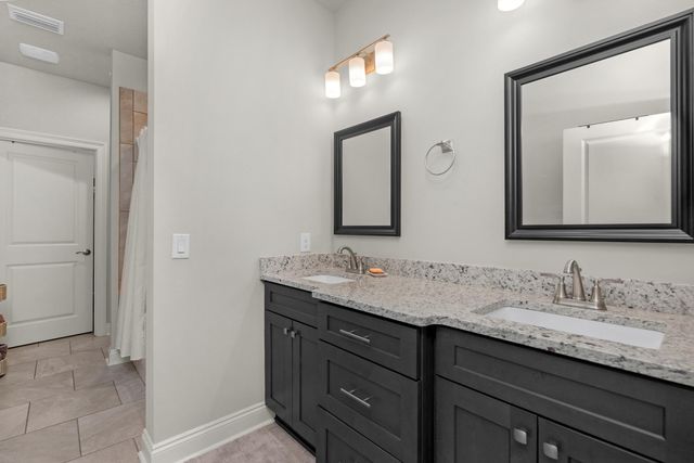 7388 Hiawatha Lane, Navarre, FL 32566