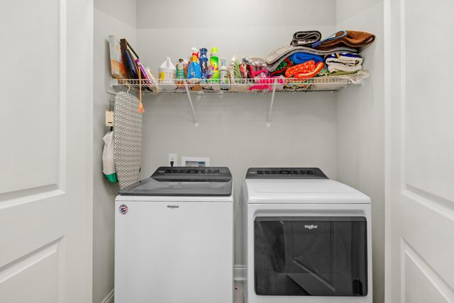 7388 Hiawatha Lane, Navarre, FL 32566