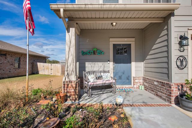 7388 Hiawatha Lane, Navarre, FL 32566