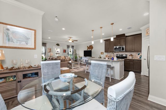 7388 Hiawatha Lane, Navarre, FL 32566