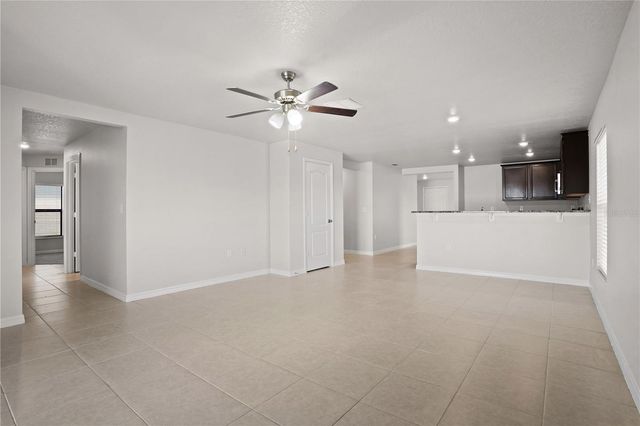 1175 MOYLE WAY, Mascotte, FL 34753
