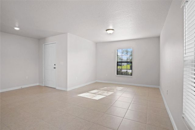 1175 MOYLE WAY, Mascotte, FL 34753