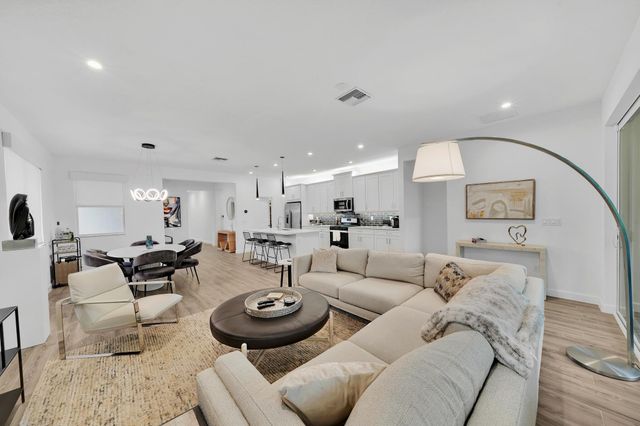 10219 SW Corvus Lane, Port St Lucie, FL 34987