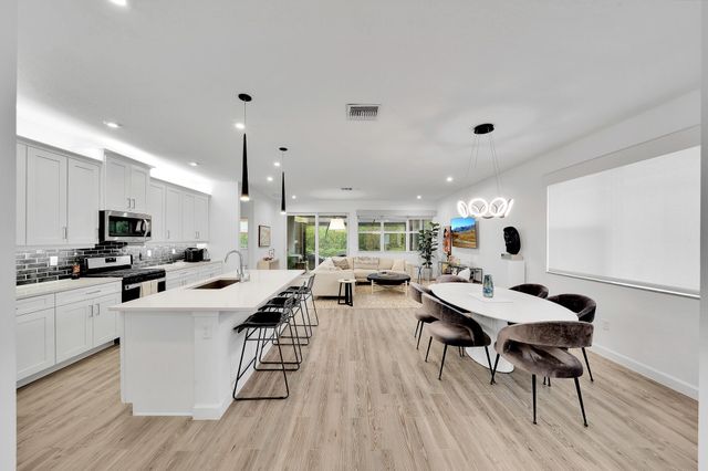 10219 SW Corvus Lane, Port St Lucie, FL 34987