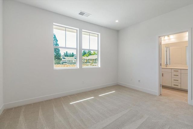 132 Oak Circle, Walnut Creek, CA 94597