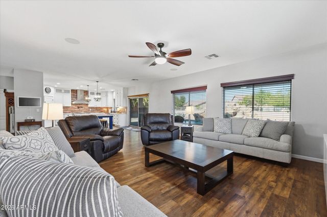 43967 W SCENIC Drive, Maricopa, AZ 85139