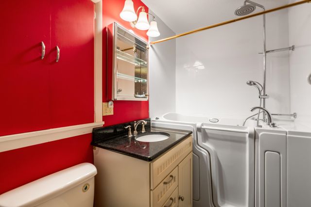 3118 S Mclean Blvd, Wichita, KS 67217