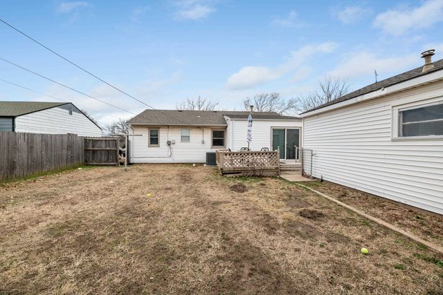 3118 S Mclean Blvd, Wichita, KS 67217