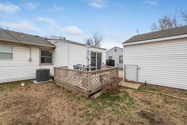 3118 S Mclean Blvd, Wichita, KS 67217