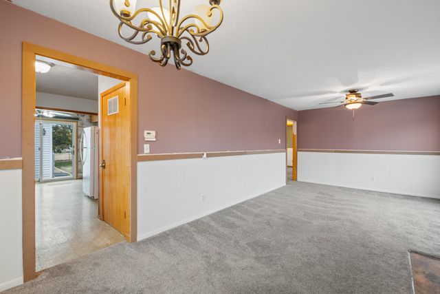 3118 S Mclean Blvd, Wichita, KS 67217