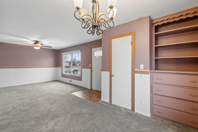 3118 S Mclean Blvd, Wichita, KS 67217