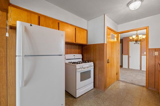 3118 S Mclean Blvd, Wichita, KS 67217