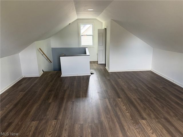 951 Roanoke Road, Cleveland Heights, OH 44121