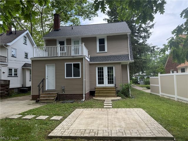 951 Roanoke Road, Cleveland Heights, OH 44121