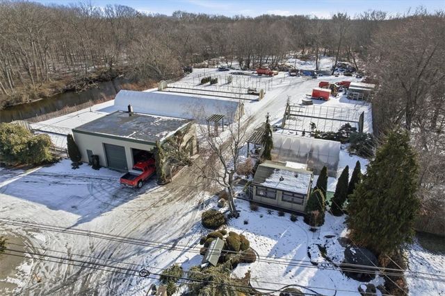 60 Knight Street, Warwick, RI 02886