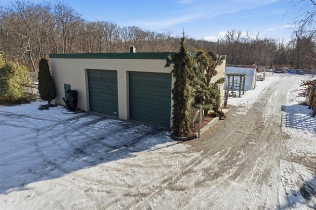 60 Knight Street, Warwick, RI 02886
