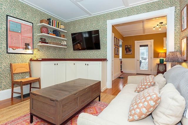 41 Orris Street, Melrose, MA 02176