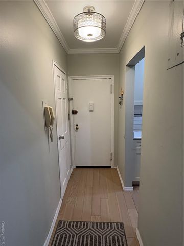 305 Sixth Avenue 2 F, Pelham, NY 10583