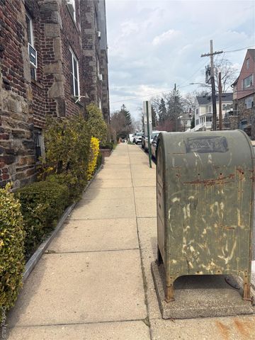 305 Sixth Avenue 2 F, Pelham, NY 10583