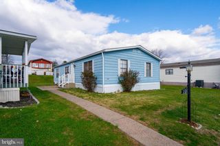 225 CHERRYWOOD CT, North Wales, PA 19454