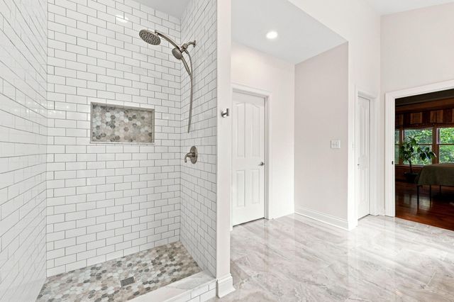 2524 Sungale Court, Lexington, KY 40513