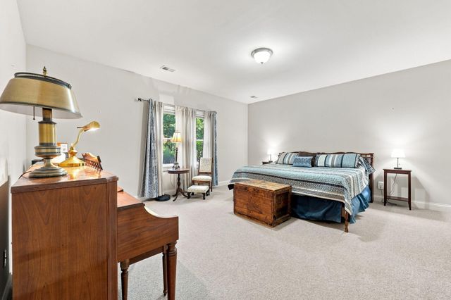 2524 Sungale Court, Lexington, KY 40513