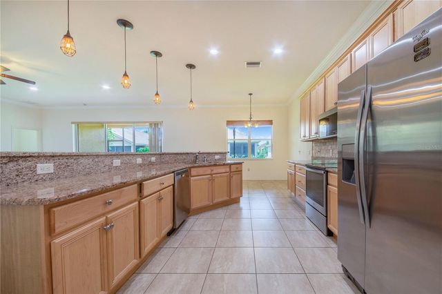 4084 STONE CREEK LOOP, Lake Wales, FL 33859