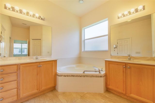 4084 STONE CREEK LOOP, Lake Wales, FL 33859