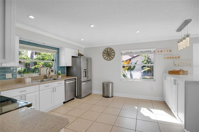 557 KAREN AVENUE, Altamonte Springs, FL 32701