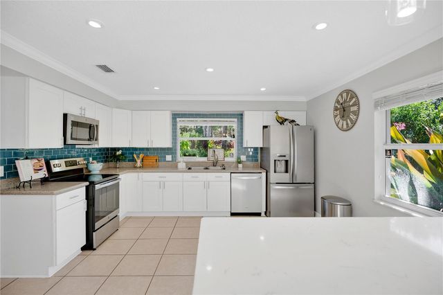 557 KAREN AVENUE, Altamonte Springs, FL 32701