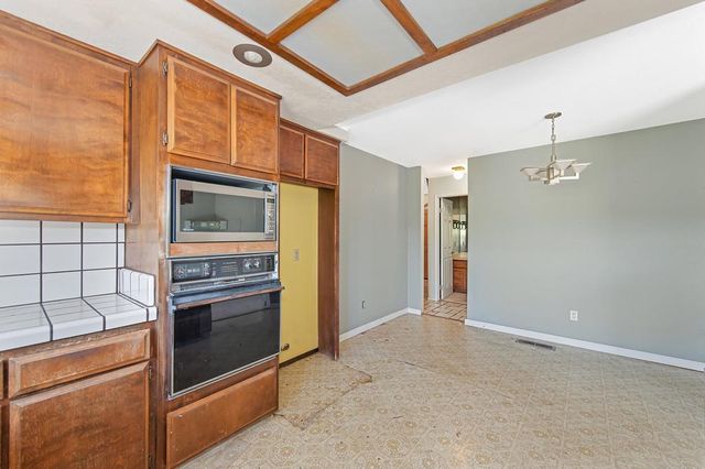 909 Mount Ranier Way, El Dorado Hills, CA 95762