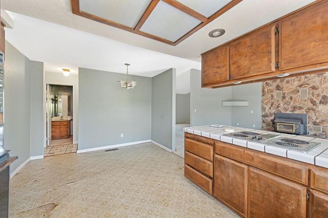 909 Mount Ranier Way, El Dorado Hills, CA 95762