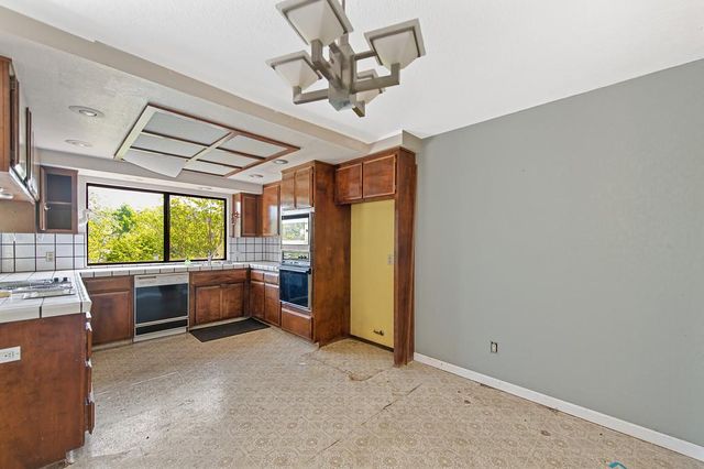 909 Mount Ranier Way, El Dorado Hills, CA 95762