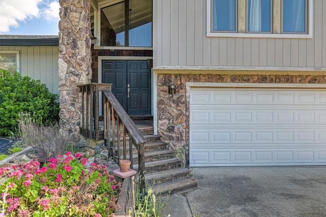 909 Mount Ranier Way, El Dorado Hills, CA 95762