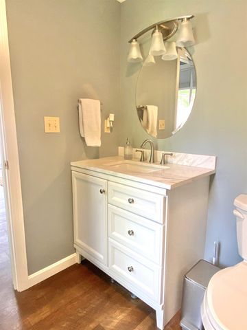 40 Hampton Court, Laconia, NH 03246
